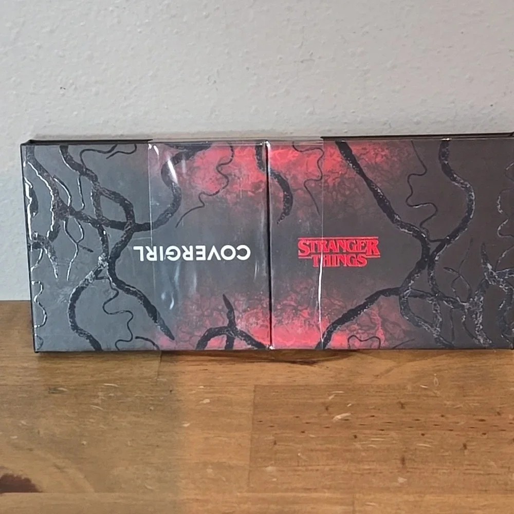 New Sealed Covergirl Stranger Things The Crawl Face & Eye Multi Palette